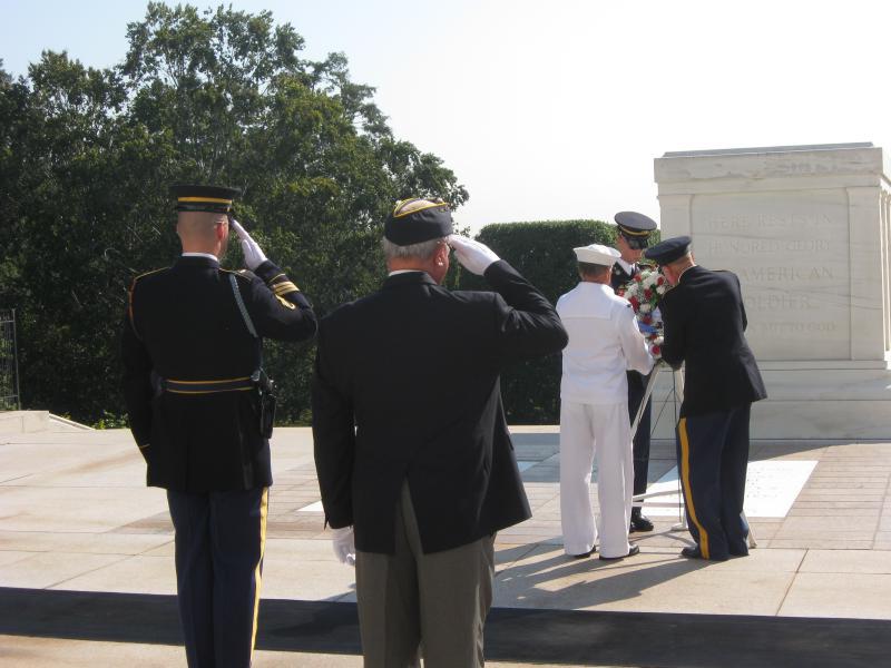 Post 86 Members Laying a Wreath at the Tomb of the Unknowns