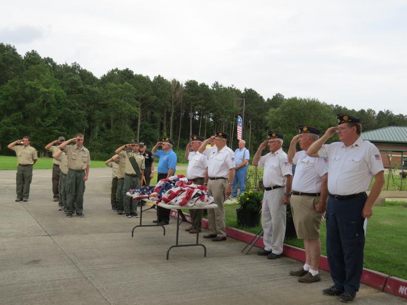 Post 19 Conducts Flag Retirement Ceremony