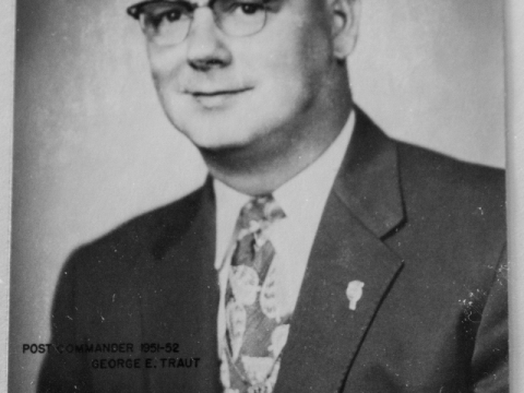 Commander 1952