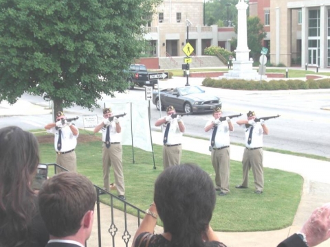 Military Honors Provided for Past Commander Henry Duke